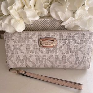 Michael Kors White and gold monogram wallet